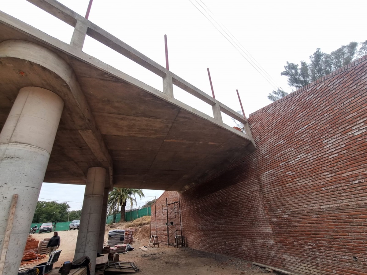 SEMI TUNEL PILAR